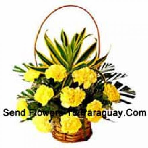 12 Elegant Yellow Carnations